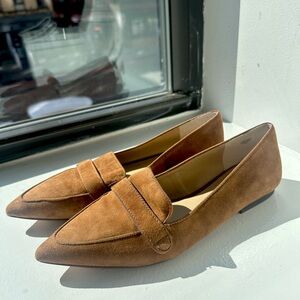 Women’s Pointed Camel Suede Ann Taylor Loafer Flats, Size 8